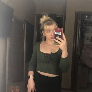 green lace up crop top